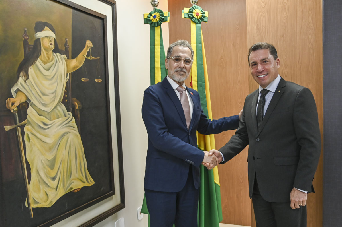 Presidente do TJAC convida cônsul do Peru para o 57º Fonaje